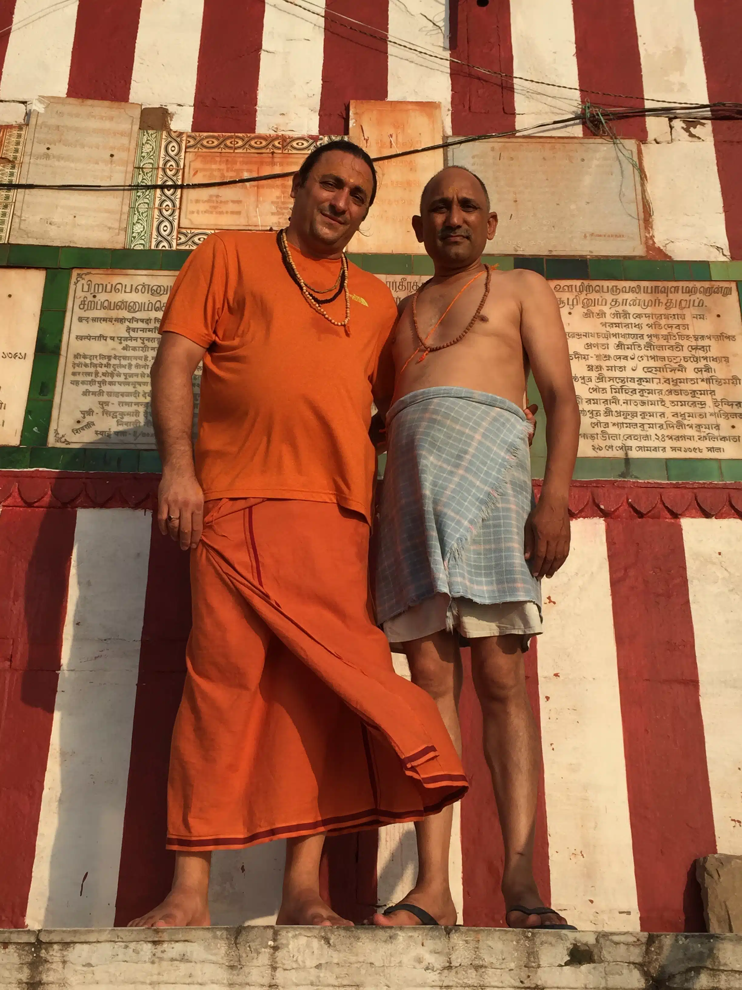 Davide Russo Diesi (Swami) a Benares con Sri Bramin Jitenderji