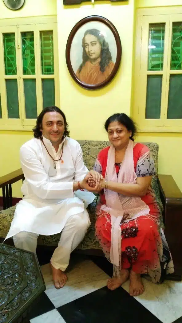 Sarita Lal Gosh e Davide R. Diesi nella casa di Yogananda | Kolkata