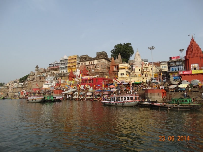 Foto di Davide R. Diesi (Swami) dalla barca dell'antica Benares oggi chiamata Varanasi